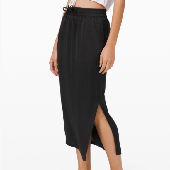 Lululemon Glide Away Slip Skirt - Picture 1 of 2
